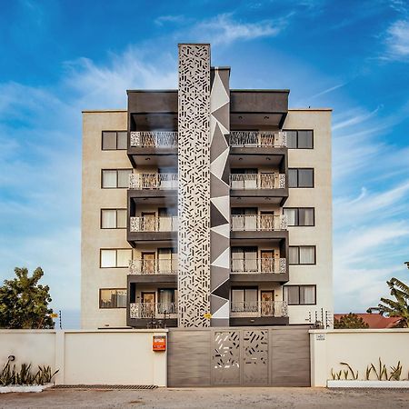 The Avery Apartments At Odomaa Place B, East Airport Аккра Экстерьер фото