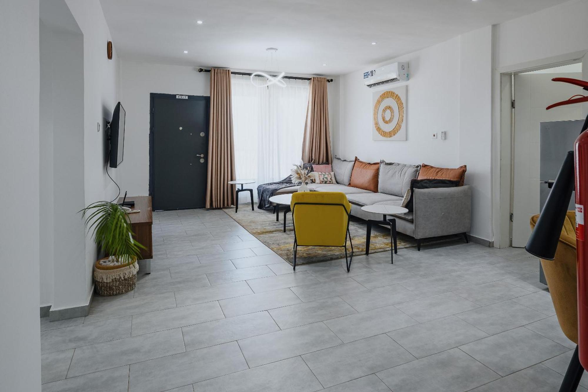 The Avery Apartments At Odomaa Place B, East Airport Аккра Экстерьер фото